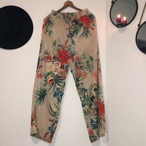 Flower printed pants